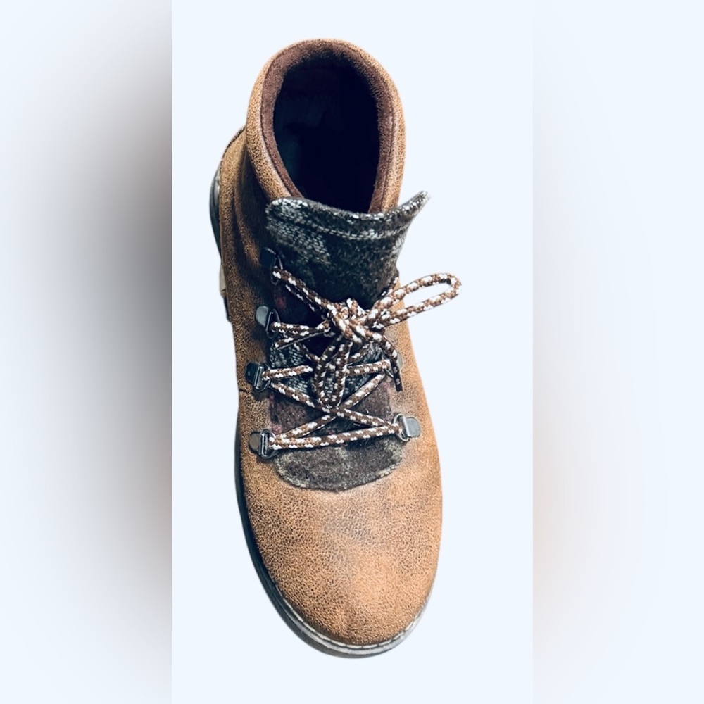 BOBS Brown Ankle Boots - Picture 3 of 6